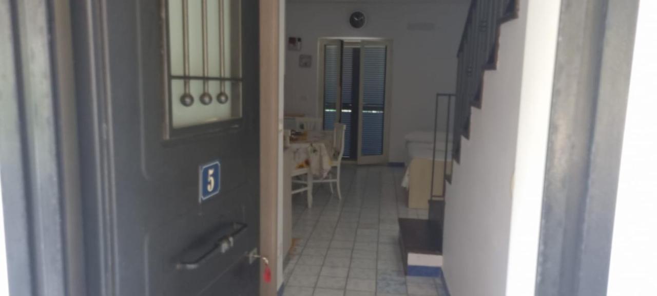 Brigida'S Apartments Ýpsos Buitenkant foto